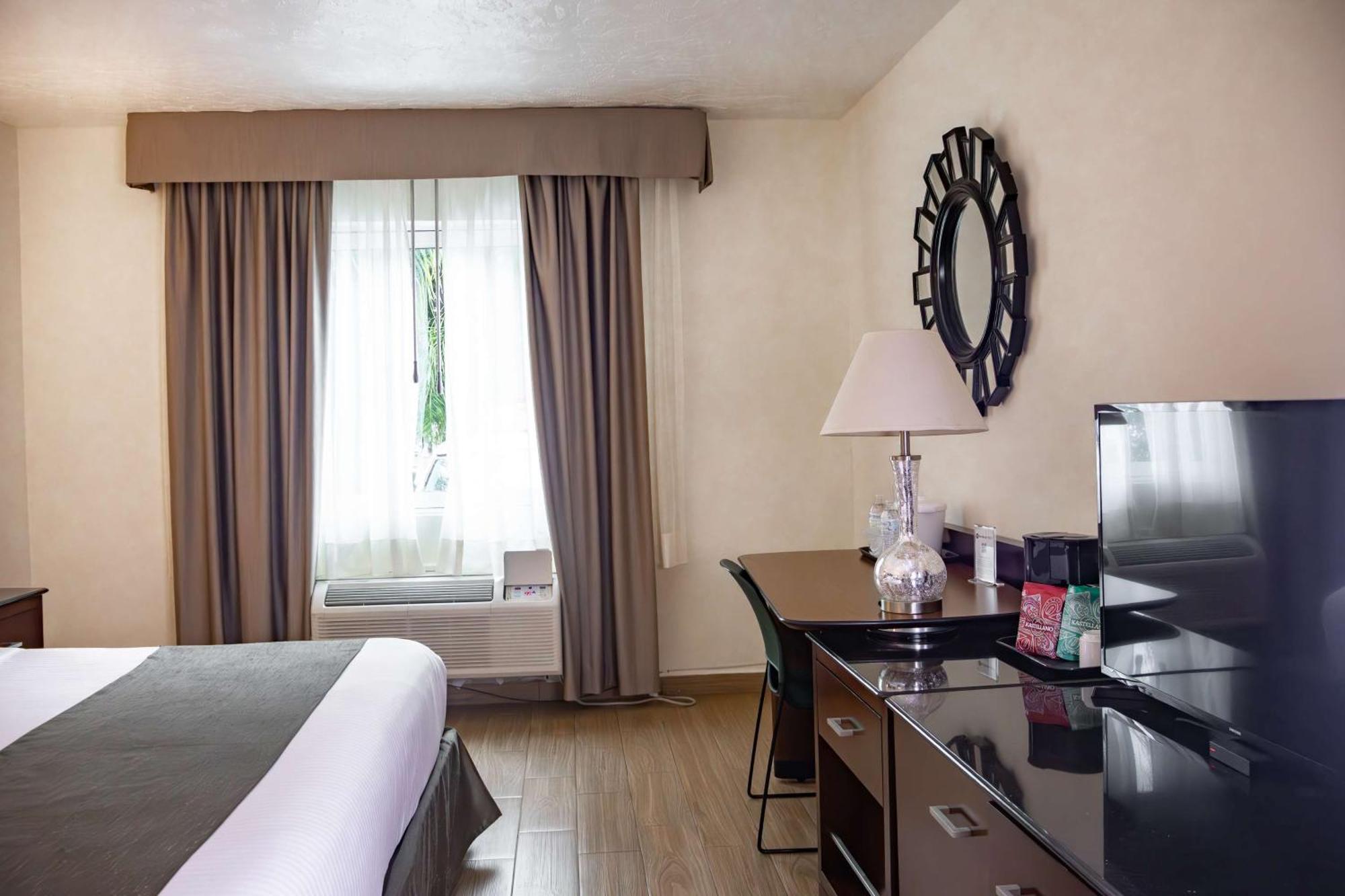 Best Western Plus Monterrey Colon Exteriér fotografie